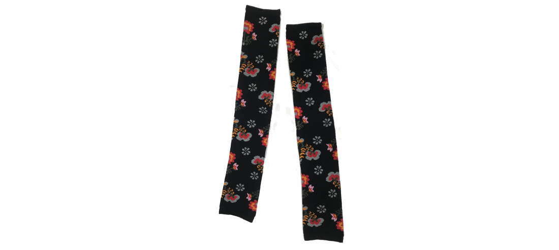 Mitaines-et chaussettes-cronert-fluers stylée-noir