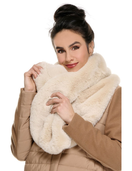 Echarpe-longue-simili-fourrure-beige-eac186