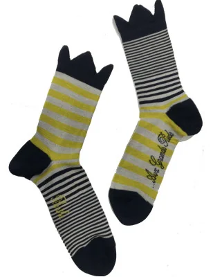 Berthe-aux-grands-pieds-chaussettes-fil-d-ecosse-Rayures-asymétrique-courronnes-jaunes-acide