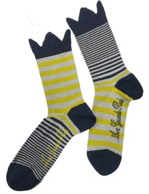Berthe-aux-grands-pieds-chaussettes-fil-d-ecosse-Rayures-asymétrique-courronnes-jaunes-acide-super-jolie