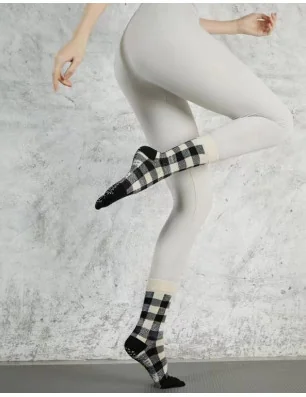 Chaussettes-coton-5-Doigts-Yoga-Pilates-Anti-dérapantes-carreaux-en-vrai-profil