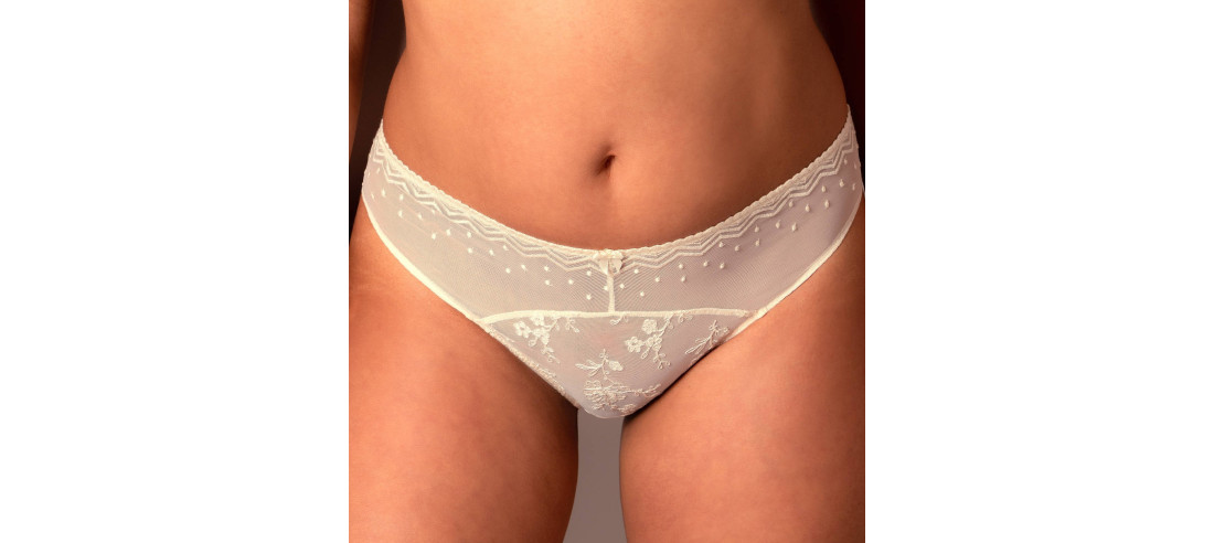 Slip empreinte Ellen  dentelle ivoire petit prix