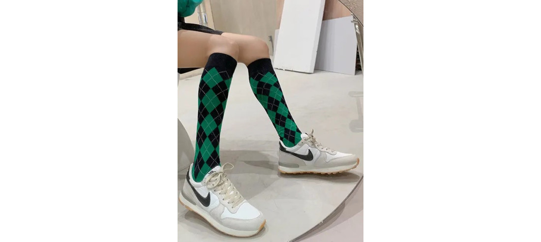 MI-BAS-coton-Argyle-noir-et-vert