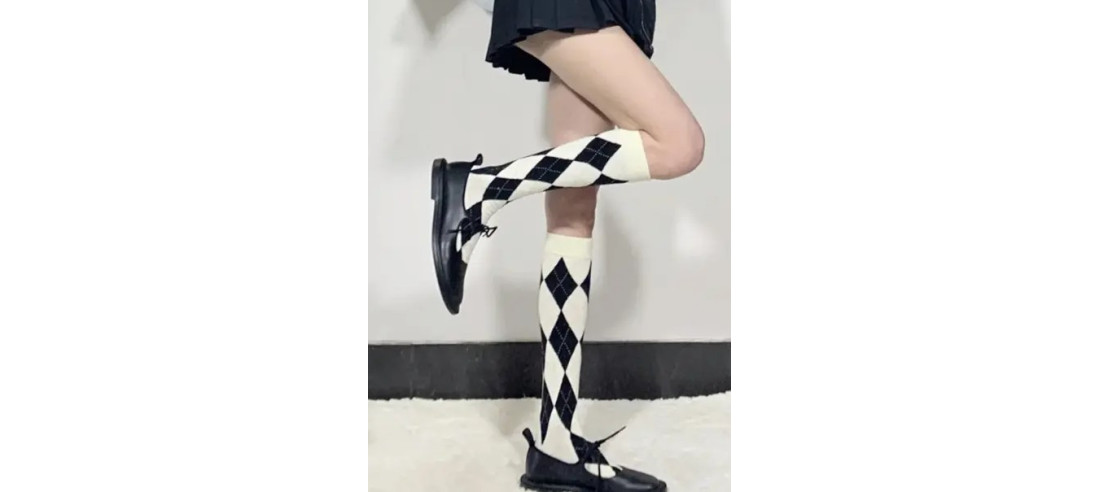 MI-BAS-coton-Argyle-noir-et-blanc