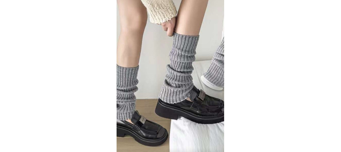 guetres-cotes-laine-lpc-cotes-verticales-grises