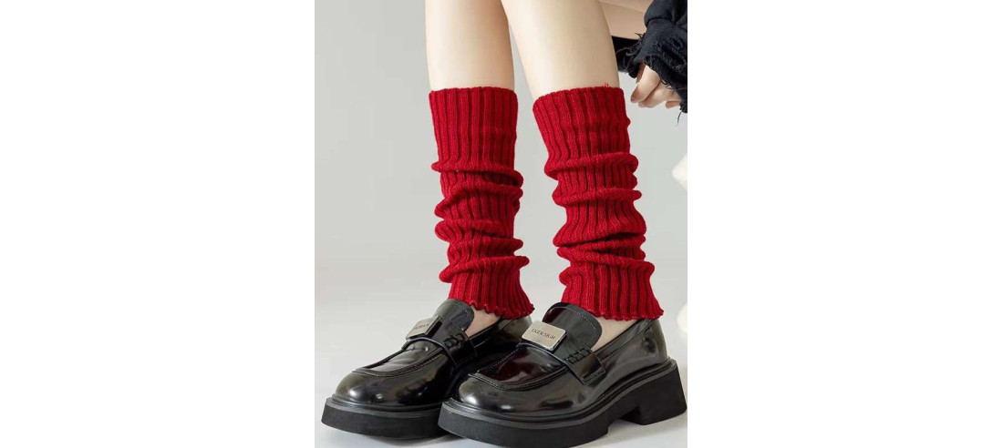 guetres-cotes-laine-lpc-cotes-verticales-rouge