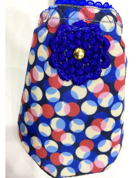 chaussons-tissu-imprimé-de-voyage-ixli-les-petits-caprices-bubble-bleu-roi-détail