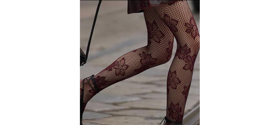 Collants-Les-petits-caprices-Dentelle-large-fleurs-bordeaux-profil-détail
