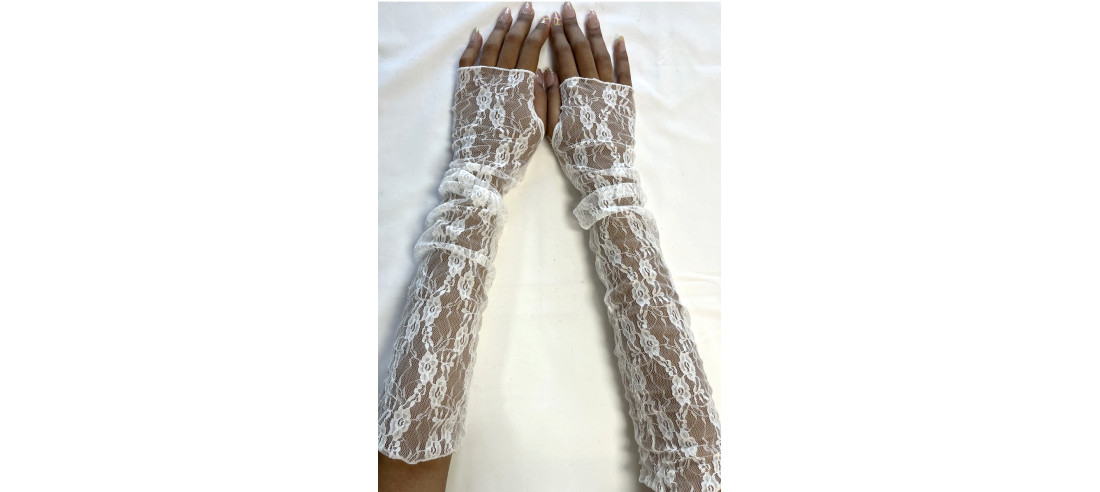 Mitaines fine dentelle petites fleurs