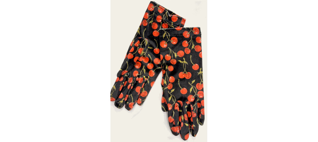 Gants-Les-Petits-Caprices-velours-imprimés-cerises