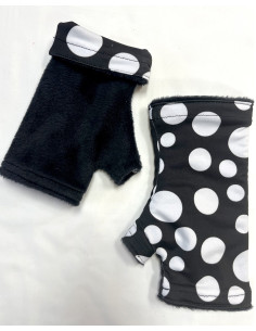 Mitaines imprimé noires  pois blancs doublée Polaire 2