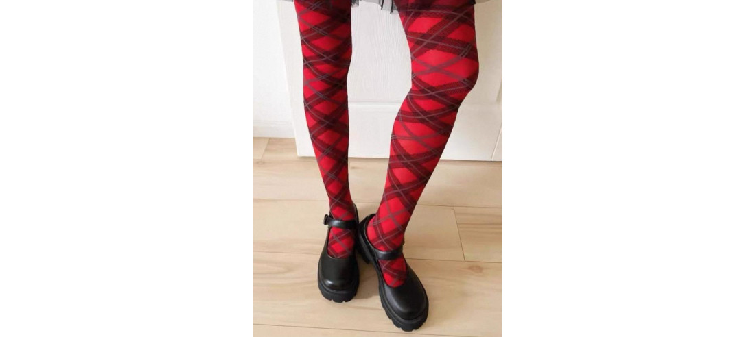 collant-argyle-tendance-Ecossais-rouge-profil