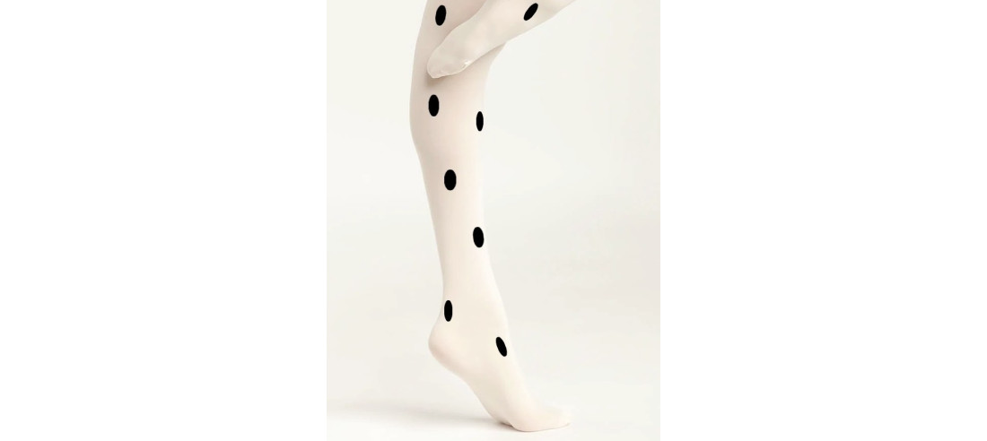 Mi-bas--sakura-voilà-blanc-pois-noirs-pofile