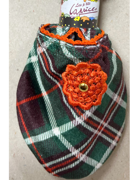 chausson-les-petits-caprices-velours-burbchic-orange-détail