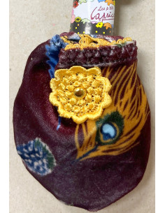 chausson-les-petits-caprices-velours-plummy-yellow