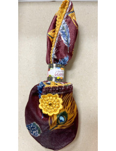 chausson-les-petits-caprices-velours-plummy-yellow 2