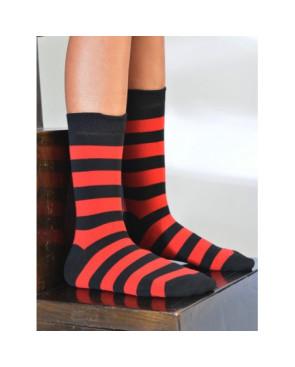 Chaussettes rayures rouges et noires