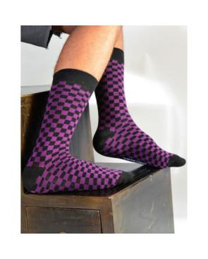 Chaussettes à carreaux noirs et bleus