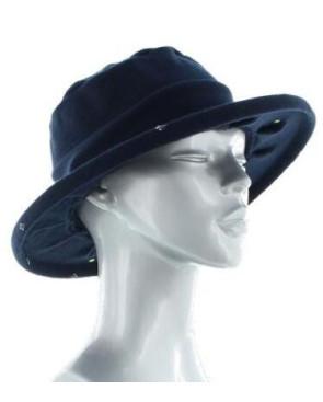 Chapeau Berthe aux grads pieds pattes de loups