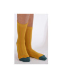 Chaussettes Berthe aux grands pieds soie moutarde