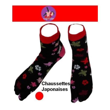 Chaussettes-japonaises-noires-petits-papillons