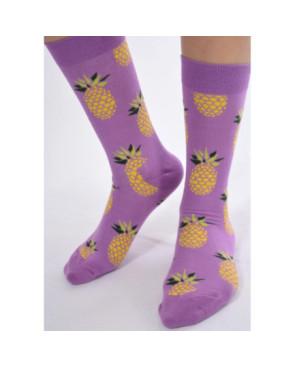  Jolies chaussettes mauves ananas