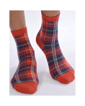 Chaussettes rouges carreaux ecossais
