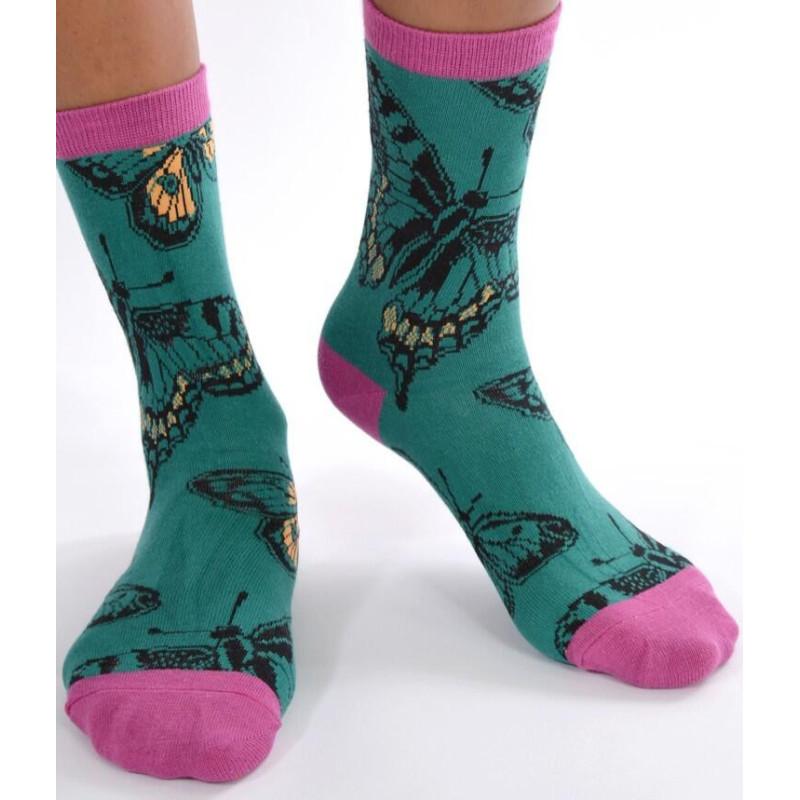 Chaussettes aux jolis papillons