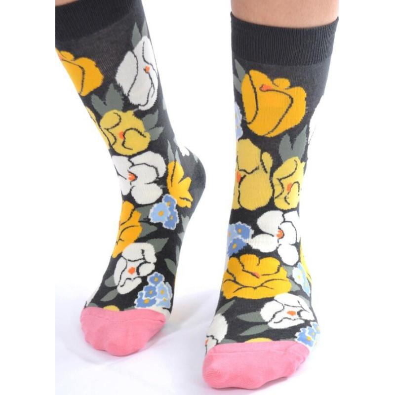 Chaussettes nature morte fleurie