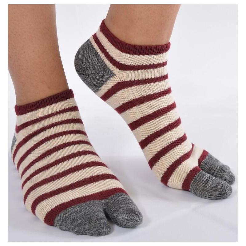 Chaussettes ninjas Grises larges rayures bordeaux