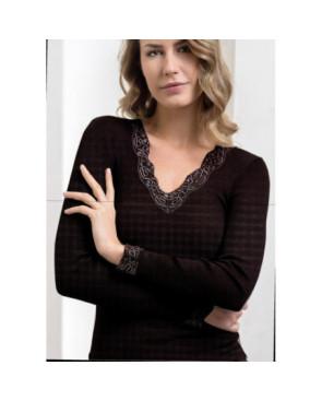  Joli dessous en laine et soie Moretta