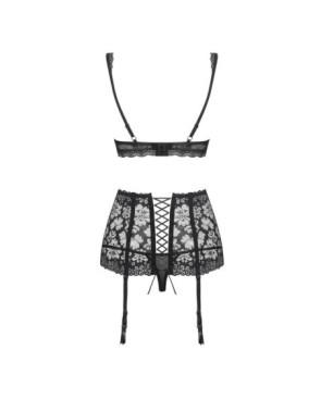  Lingerie en dentelle et laçage obsessive