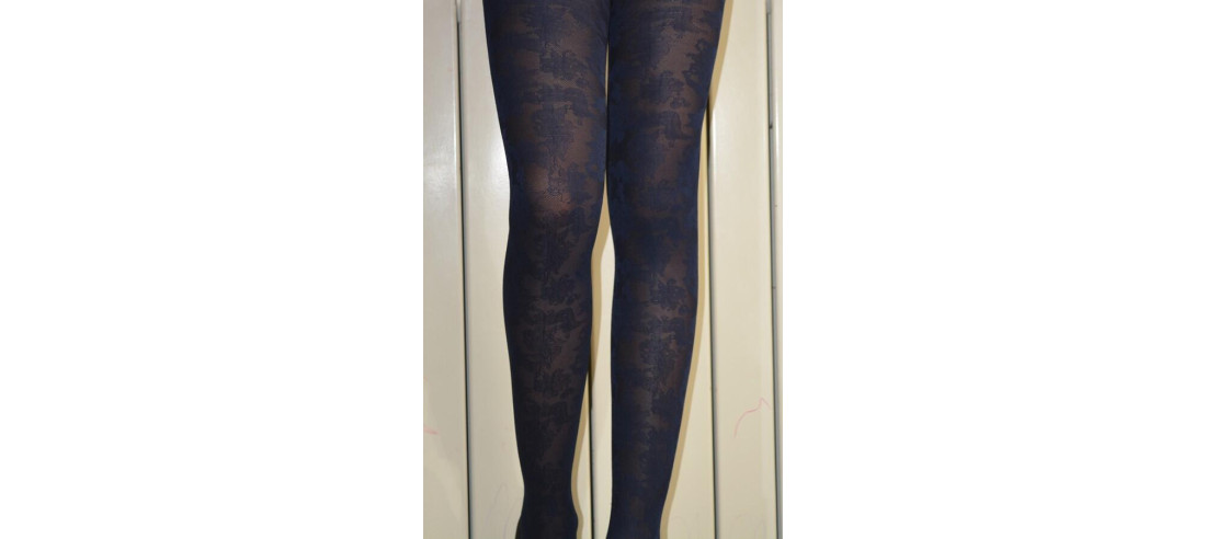 collant fine dentelle à fleurs Les Petits Caprices bleu marine grand