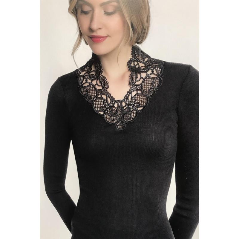 Chemise LAine et soie Col V Dentelle Crochet