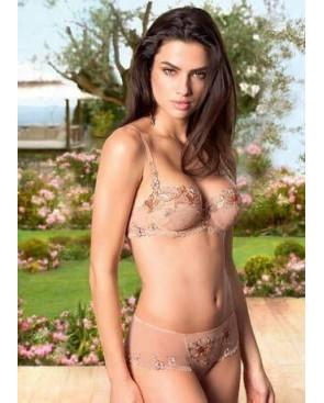 Shorty Lodge Lise Charmel